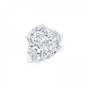 Platinum Cushion Cut Diamond Ring