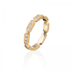 Roslyn Collection Gold And Diamond Band Ring
