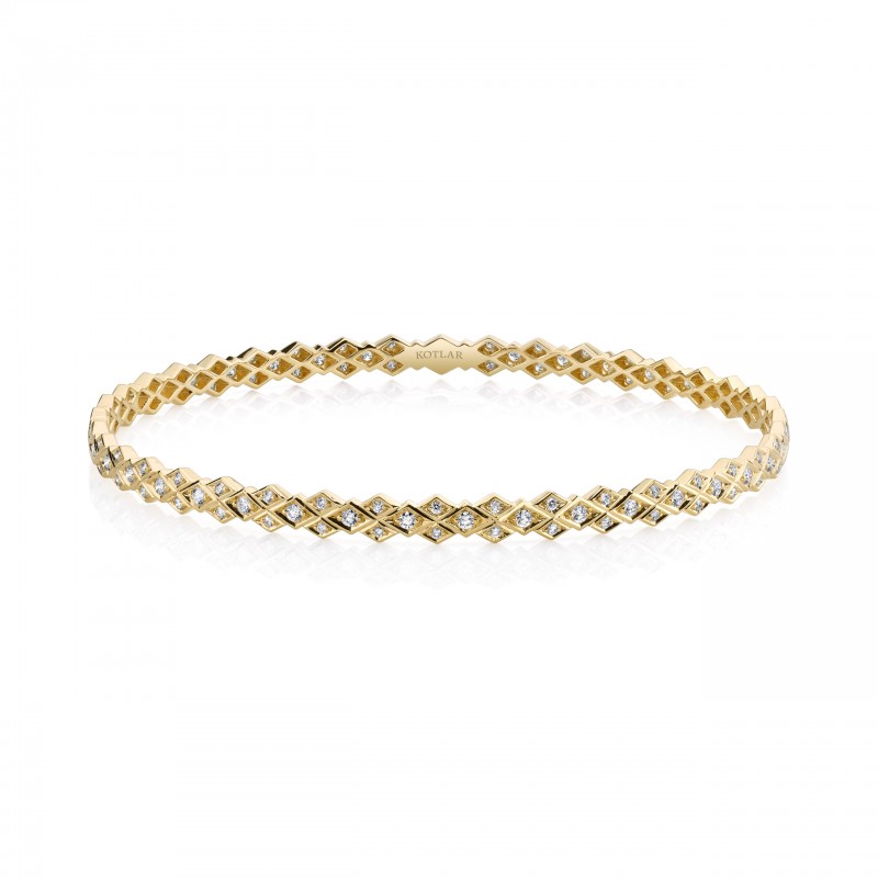 https://www.tinyjewelbox.com/upload/product/Gold And Diamond Bangle Bracelet