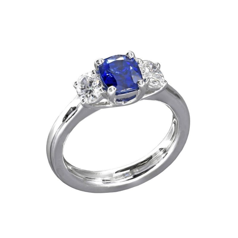 https://www.tinyjewelbox.com/upload/product/Platinum Sapphire And Diamond Ring