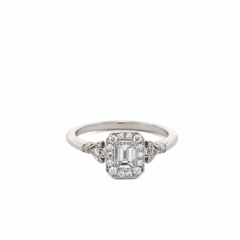 https://www.tinyjewelbox.com/upload/product/Roslyn Collection Platinum Octagonal Halo With Diamond Floral Sides Engagement Mounting