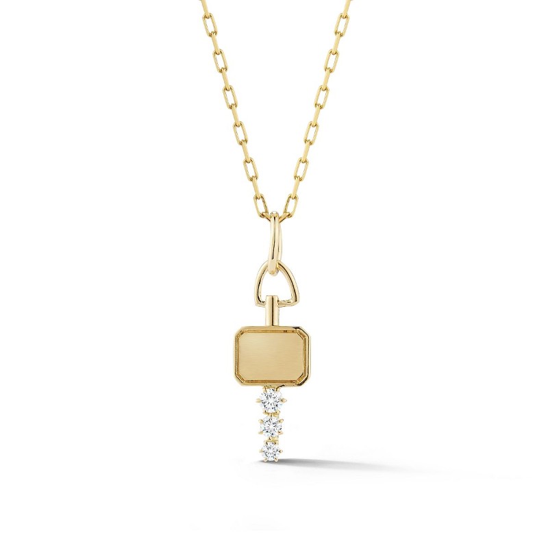 https://www.tinyjewelbox.com/upload/product/Gold And Diamond Catherine Mini Key Charm