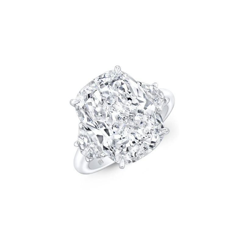 https://www.tinyjewelbox.com/upload/product/Platinum Cushion Cut Diamond Ring