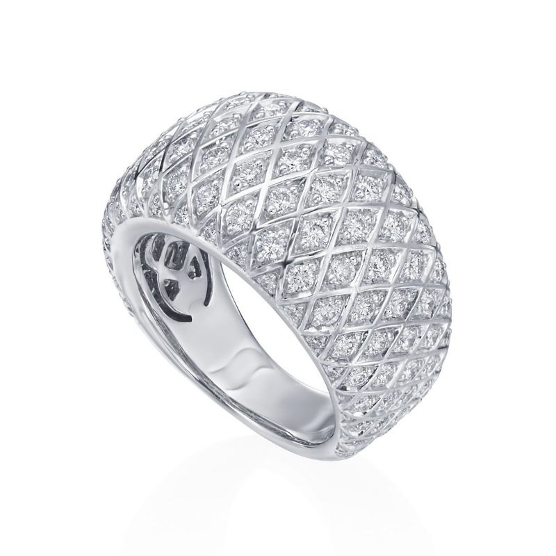 https://www.tinyjewelbox.com/upload/product/Gold And Diamond Band Ring