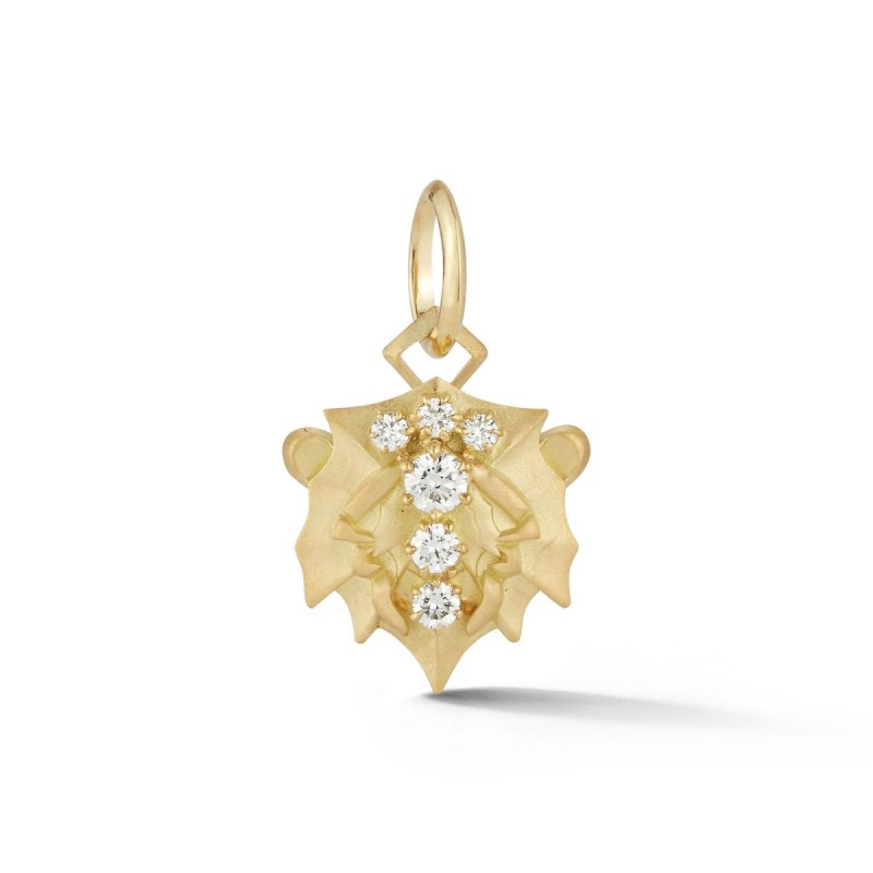 https://www.tinyjewelbox.com/upload/product/Gold and Diamond Leo Charm Pendant