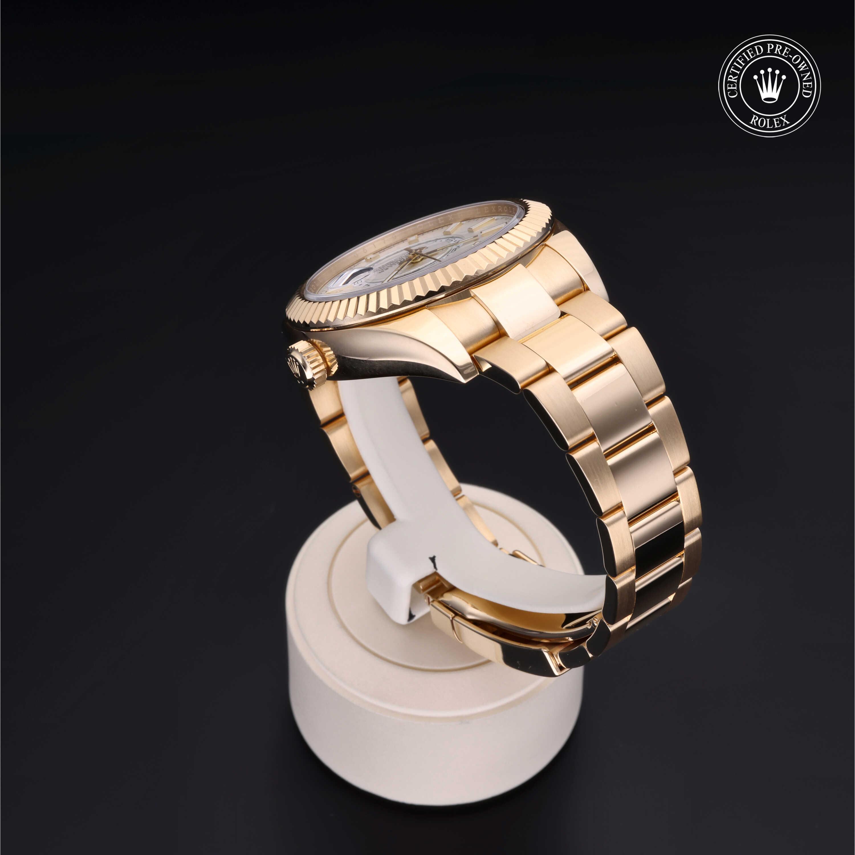 Oyster Perpetual Sky-Dweller